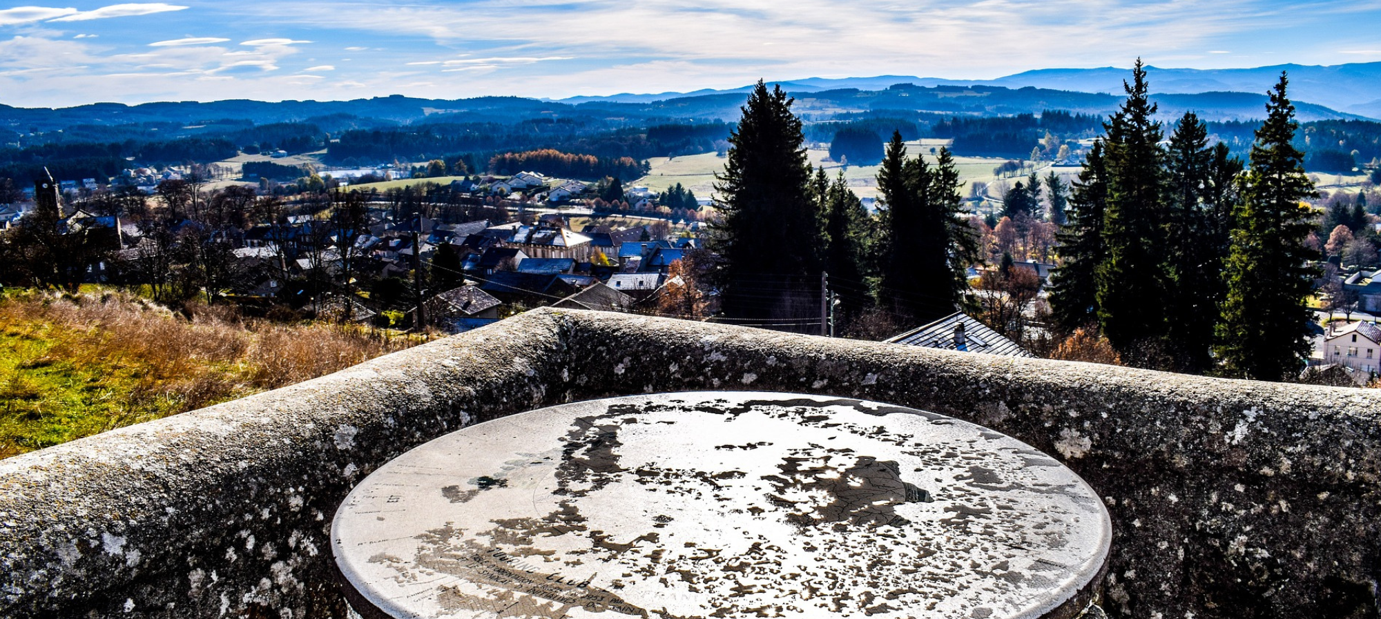 Vu du balcon es cévènnes à Saint-Agrève sur le village de saint-Agrève