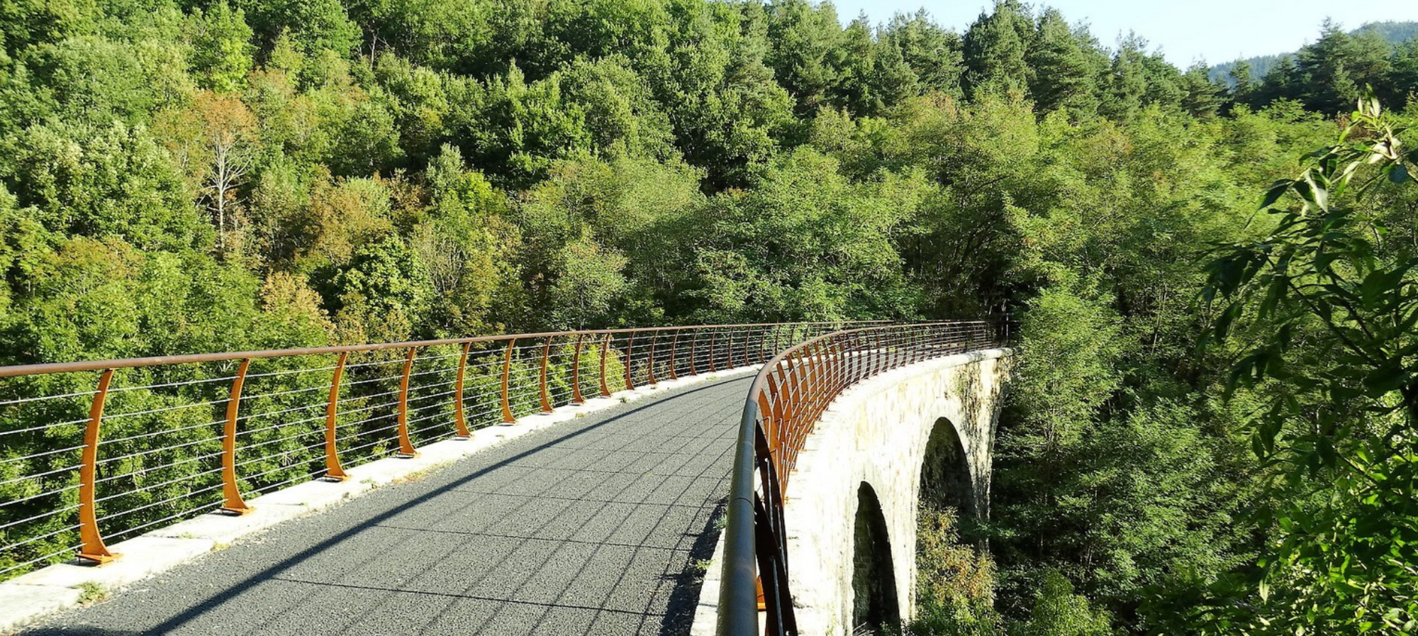 Un lieu à découvrir dans les gorges de l'Eyrieux